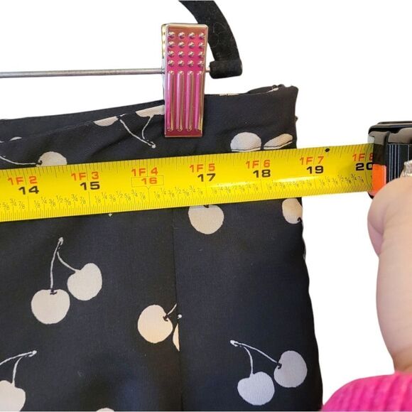 Vintage Coldwater Creek Black and White Cherry Print Pleated Skirt - Picture 6 of 6